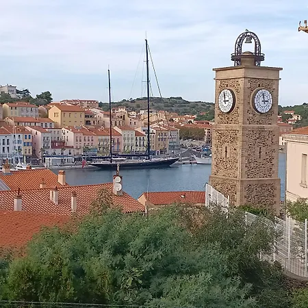 Pour 4 Personnes, Tres Proche Centre Ville, Vue Port, Confort Port Vendres