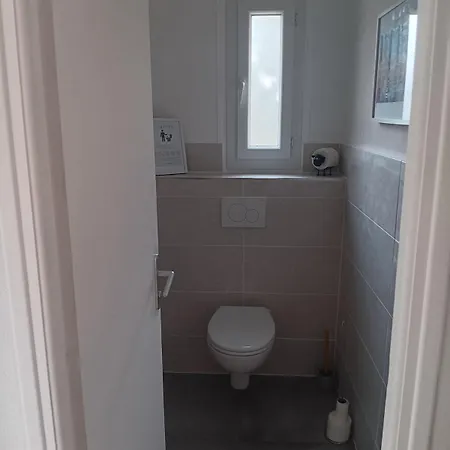 Appartamento Pour 4 Personnes, Très Proche Centre Ville, Vue Port, Confort *