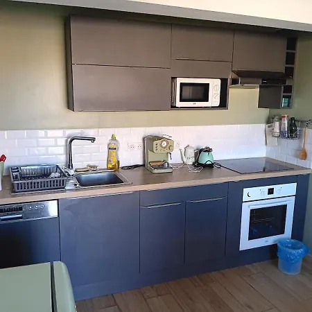 Pour 4 Personnes, Tres Proche Centre Ville, Vue Port, Confort *