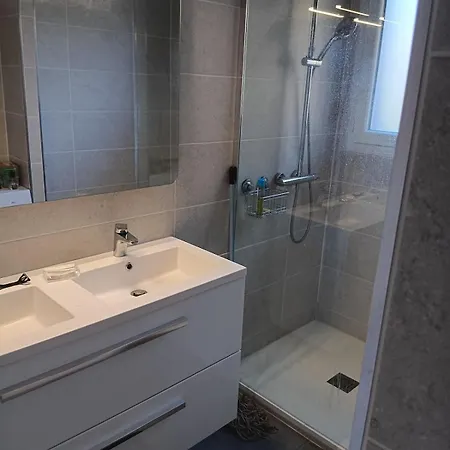 Lejlighed Pour 4 Personnes, Tres Proche Centre Ville, Vue Port, Confort *